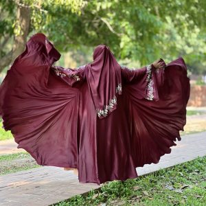 কাশ্মীরি বোরকা ২৬৫০ টাকা ফুল সেট ইনার কটি হিজাব সাথে নুজ নিকাব ফ্রি ঘের ৫৫০ ইঞ্চি অরজিনাল কিস্টাল জাফরান কাপড়ের কটি ইনার অরজিনাল দুবাই চেরি কাপড়